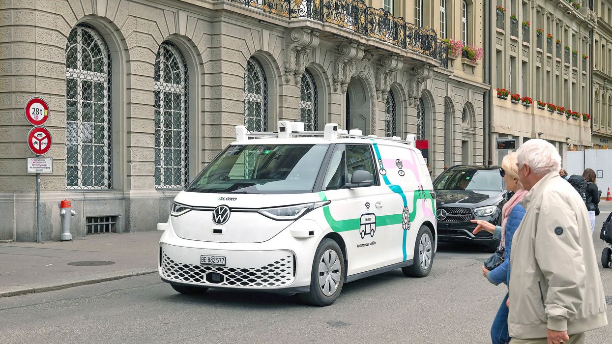 Driverless parcel delivery debuts in Switzerland